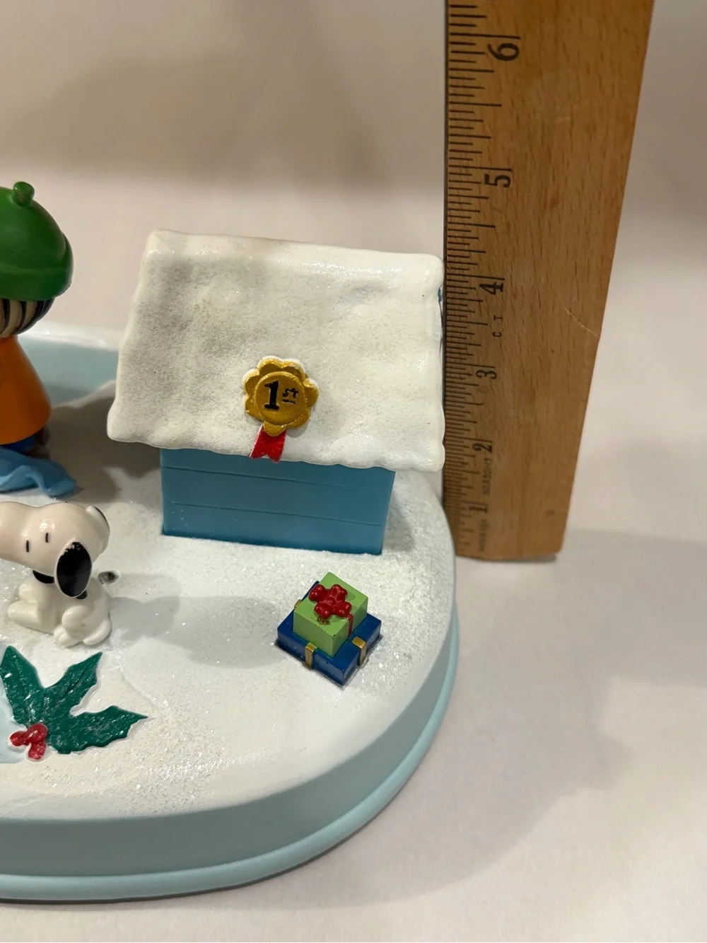 2015 Kurt Adler Peanuts Christmas Animated Table Piece, Snoopy, Charlie & Linu